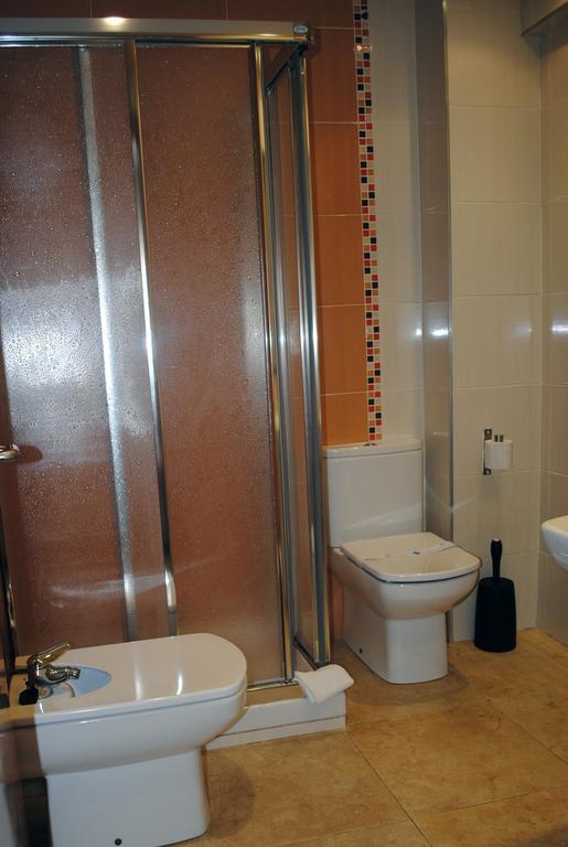 Hostal La Cortijana 洛格罗尼奥 外观 照片